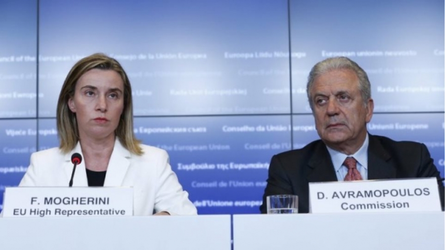Αβραμόπουλος και Mogherini παραιτήθηκαν από επίτιμα μέλη της ΜΚΟ «Fight Impunity» του συλληφθέντα Panzeri