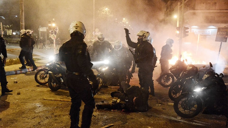 Νέα Σμύρνη: Το χαμένο πορτοφόλι οδήγησε στην σύλληψη του 22χρονου χούλιγκαν για τον ξυλοδαρμό του αστυνομικού