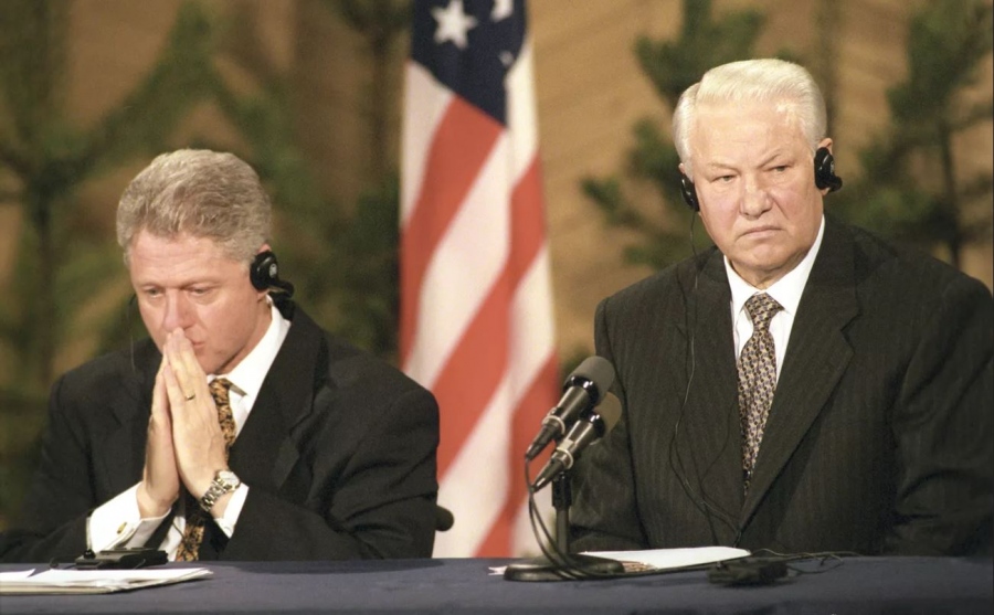  Απόρρητα έγγραφα: Η Ρωσία ήθελε ένταξη στο ΝΑΤΟ. To δείπνο Yeltsin - Clinton το 1994 και ο χαμένος αιώνας ειρήνης στην Ευρώπη.