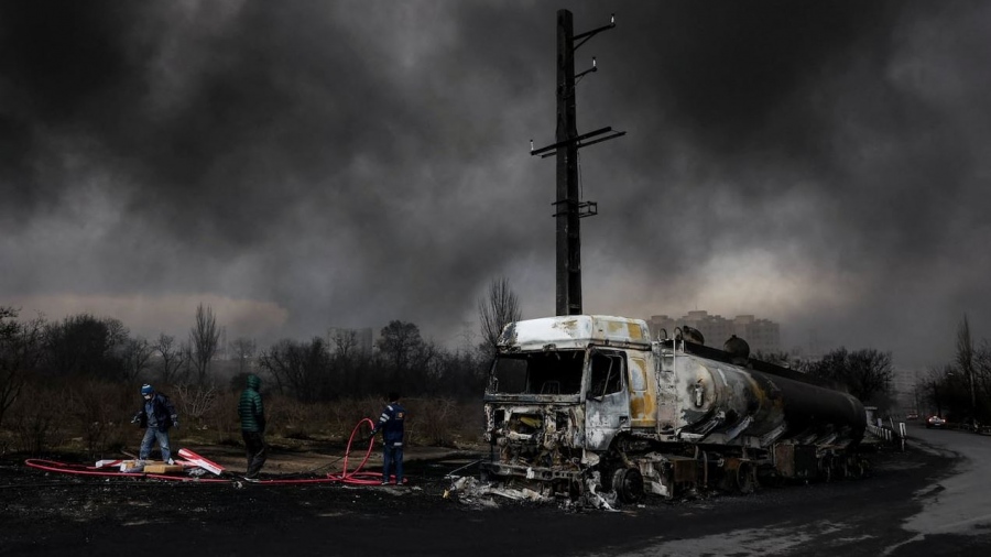 «Τι στο διάολο» - Αιφνιδιάστηκαν οι ΗΠΑ από το «χτύπημα» του Ισραήλ σε 30 αποθήκες καυσίμων του Ιράν
