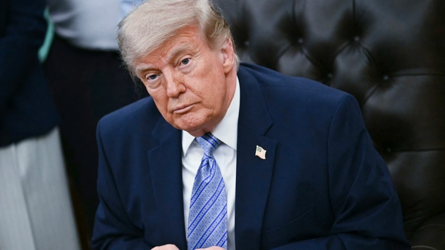 Καταρρέει με πάταγο ο Trump στις ΗΠΑ – Kραχ στη δημοτικότητά του λόγω Ιράν και ακρίβειας – Στο 58,3% η αποδοκιμασία