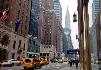 ΗΠΑ: Μειωμένες κατά 500.000 οι θέσεις εργασίας - Εμφανώς μικρότερο το ποσοστό από τις αρχικές εκτιμήσεις