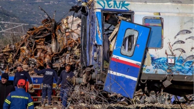 Τέμπη: Με ανθρωποκτονία το κατηγορητήριο του ΣΥΡΙΖΑ για Καραμανλή - Οι συγγενείς θυμάτων στέλνουν «αποδείξεις» στον Μητσοτάκη