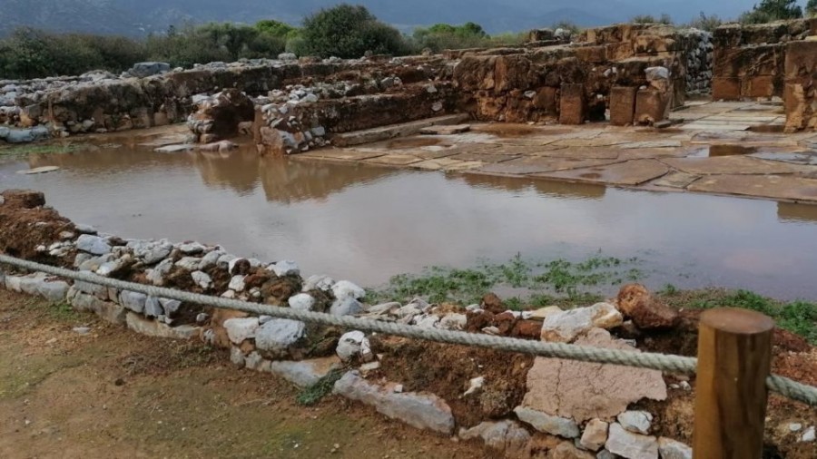 Κρήτη: Πλημμύρισε ο αρχαιολογικός χώρος στα Μάλια
