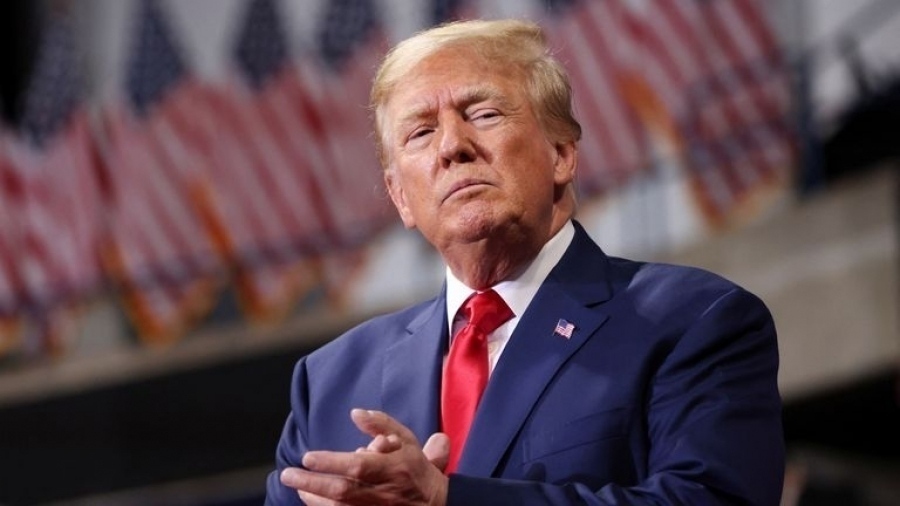 Οι Δημοκρατικοί του Biden επιστρατεύουν… νομπελίστες οικονομολόγους κατά του Trump – Κοινή επιστολή για τον «Αρμαγεδδών» που έρχεται