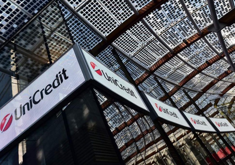 UniCredit: Εξετάζει την εξαγορά της Monte dei Paschi με συμβούλους τις Goldman Sachs και JPMorgan