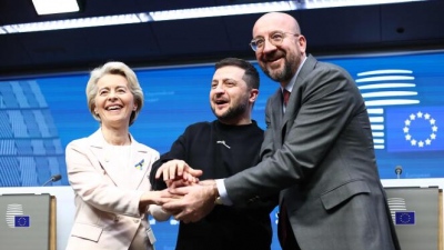 Αυτοκρατορία ή χάος: Γιατί το ιερατείο των Βρυξελλών χρειάζεται απεγνωσμένα τη σύγκρουση στην Ουκρανία