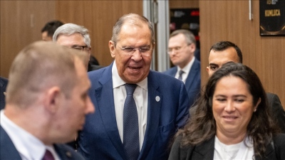 Τουρκία: Tο ... σαρδόνιο γέλιο του Lavrov έστειλε μήνυμα για τα στρατεύματα Macron στην Ουκρανία (vid)