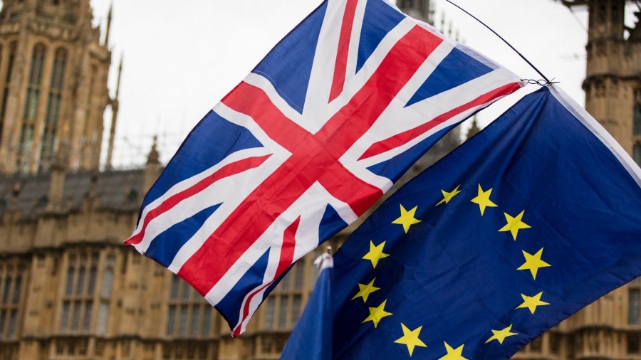 Brexit… χωρίς Brexit - Η συμφωνία ΕΕ και Ηνωμένου Βασιλείου «ανοίγει» τα σύνορα για τρόφιμα - Οι αλλαγές για άμυνα και αλιεία