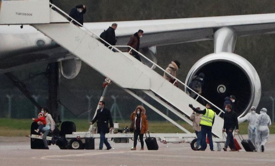 Κορωνοϊός: Δύο κρούσματα, σε Βρετανία - Γαλλία, συνδέονται με τους πέντε ασθενείς στις  Άλπεις