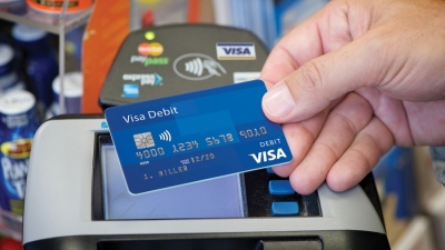 ΗΠΑ: Στο 18% το επιτόκιο πιστωτικών καρτών - Νέα ιστορικά υψηλά και για τα υπόλοιπια καρτών