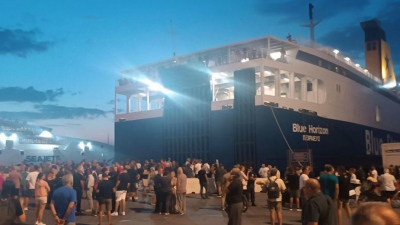 Υπόθεση Blue Horizon: Διαμαρτυρία στο λιμάνι της Σούδας για το θάνατο του Αντώνη Καρυώτη