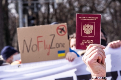 Αντιρωσική υστερία στην ΕΕ:  Διχάζει η πρόταση της τσεχικής προεδρίας για κατάργηση της παροχής τουριστικής visa σε Ρώσους πολίτες