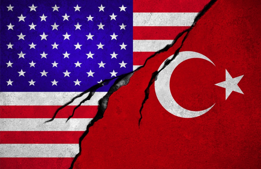 Οι ΗΠΑ απειλούν την Τουρκία με αποπομπή από το ΝΑΤΟ - Στα άκρα η κόντρα για τους S-400