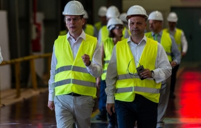 ΑΔΜΗΕ: Εντός χρονοδιαγράμματος προχωρά το Κρήτη-Πελοπόννησος - Επίσκεψη στο εργοστάσιο της «Ελληνικά Καλώδια»