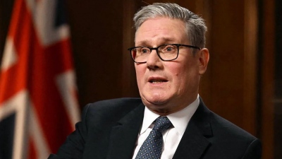 Σοκαριστική ομολογία Starmer: Η Δύση πολεμάει σε δύο μέτωπα