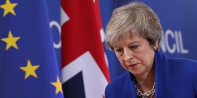 Μ. Βρετανία: Δύσκολες ώρες για τη May - Κατάρρευση βλέπει η Citigroup - Πρόταση δυσπιστίας ετοιμάζουν Συντηρητικοί βουλευτές