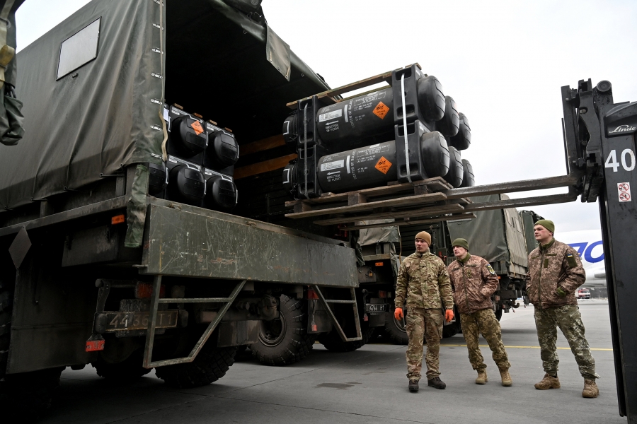 ΗΠΑ: Νέο πακέτο βοήθειας άνω των 2 δισ δολαρίων για Ουκρανία – Δίνει όπλα μεγαλύτερου βεληνεκούς