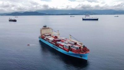Αποτυγχάνει η επιχείρηση των ΗΠΑ στην Ερυθρά Θάλασσα - Η Maersk υποστηρίζει ότι η περιοχή παραμένει σε «μεγάλη αβεβαιότητα»