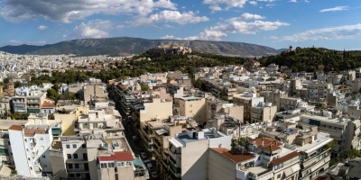 Bloomberg: «Φωτιά» οι τιμές των ακινήτων στην Αθήνα, που οφείλεται η «έκρηξη»