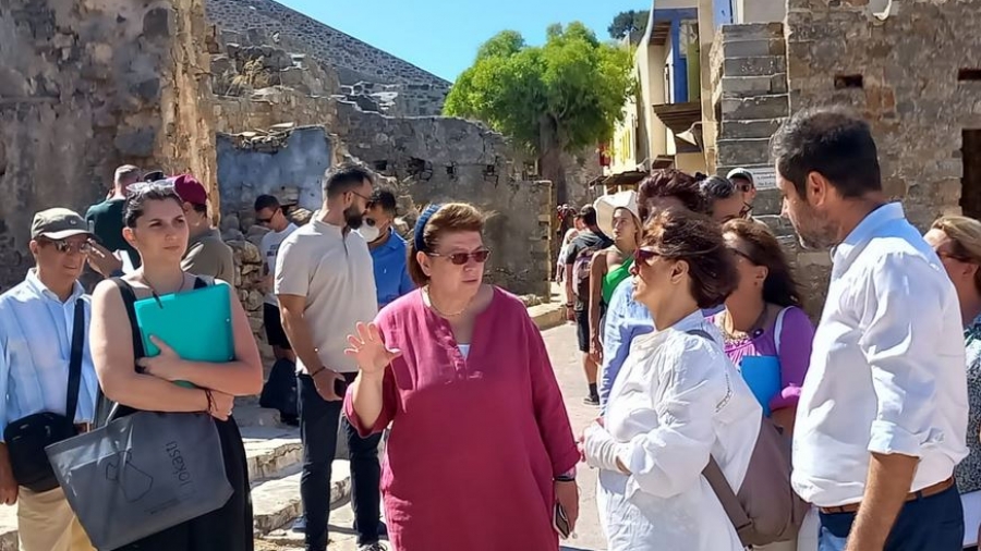 Αναπτυξιακά έργα Πολιτισμού στο Λασίθι – Αυτοψίες και συσκέψεις Μενδώνη