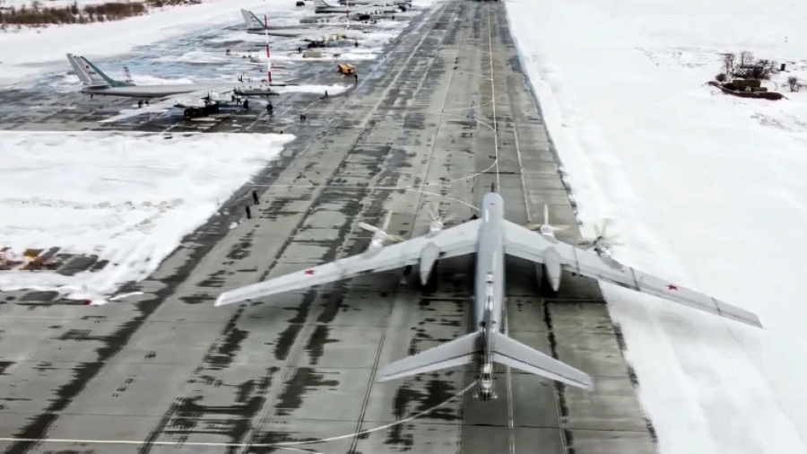 Ανησυχία στη Βρετανία - Η Ρωσία οχυρώνει τα αεροδρόμιά της - Δεν θα επαναληφθεί η επιχείρηση «Ιστός της Αράχνης»