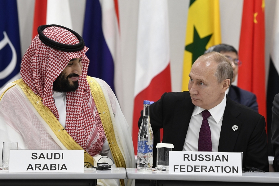 Σε άλλο επίπεδο ο «πόλεμος» Ρωσίας - ΗΠΑ - Πεδίο μάχης ο OPEC+, το λάθος Biden, ο ρόλος του Σαουδάραβα Bin Salman
