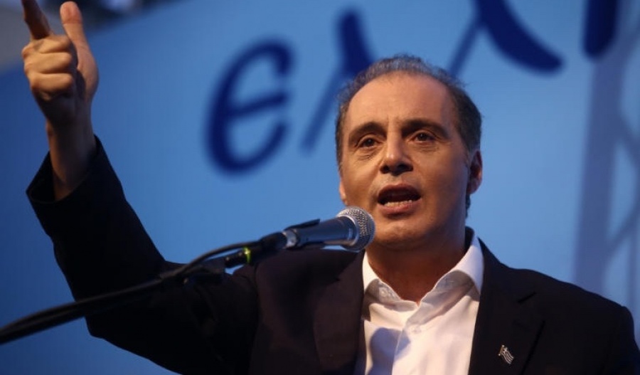 Βελόπουλος για Πολυτεχνείο: Αυτό είναι κράτος -  Δήμευση περιουσίας σε όσους πετούν μολότοφ