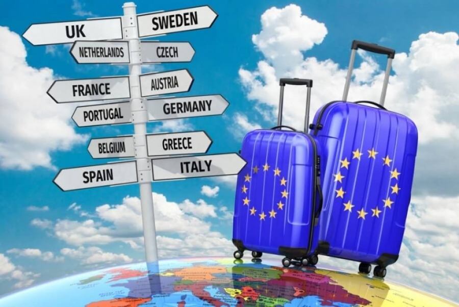 Κορυφαίος τουριστικός προορισμός για τους Βρετανούς η Ελλάδα - Ξεπερνά και την Ισπανία και την Τουρκία