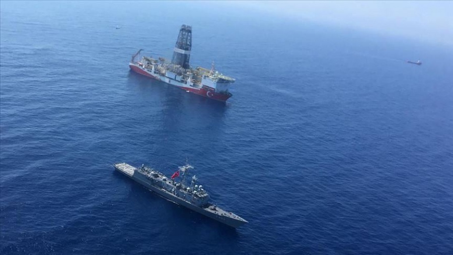 Το τουρκικό υπουργείο Άμυνας δημοσιεύει εικόνες από τα γεωτρύπανα στην Ανατολική Μεσόγειο