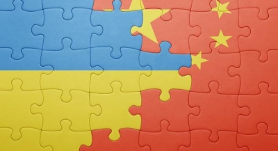 Οι ΗΠΑ ζητούν από τον Zelensky να μιλήσει με την Κίνα – Το διπλωματικό ταξίδι του Xi Jinping