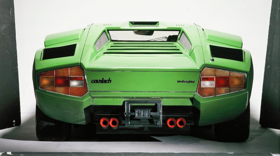 Και όμως, οι πρώτες Lamborghini Countach LP400 είχαν «περισκόπιο»!
