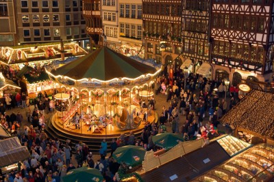 Κορωνοϊός: Οι χριστουγεννιάτικες αγορές «πριν και μετά» την πανδημία μέσα από τον φωτογραφικό φακό