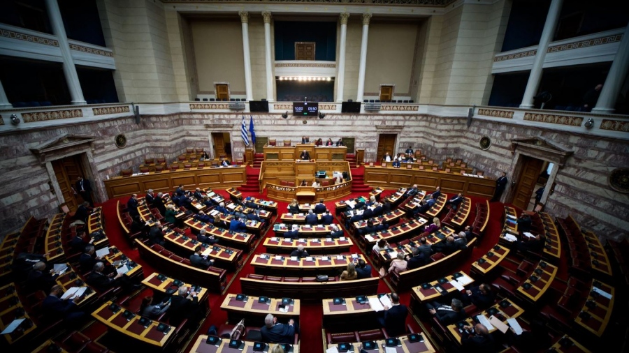 Βουλή: Απόσυρση της επίμαχης τροπολογίας για την Ανάπλαση ΑΕ ζητεί σύσσωμη η αντιπολίτευση