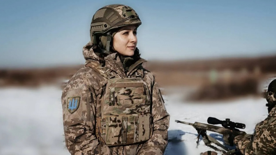 Σοκαριστική αποκάλυψη - Οι Ουκρανοί στέλνουν γυναίκες στην πρώτη γραμμή του μετώπου (vid)