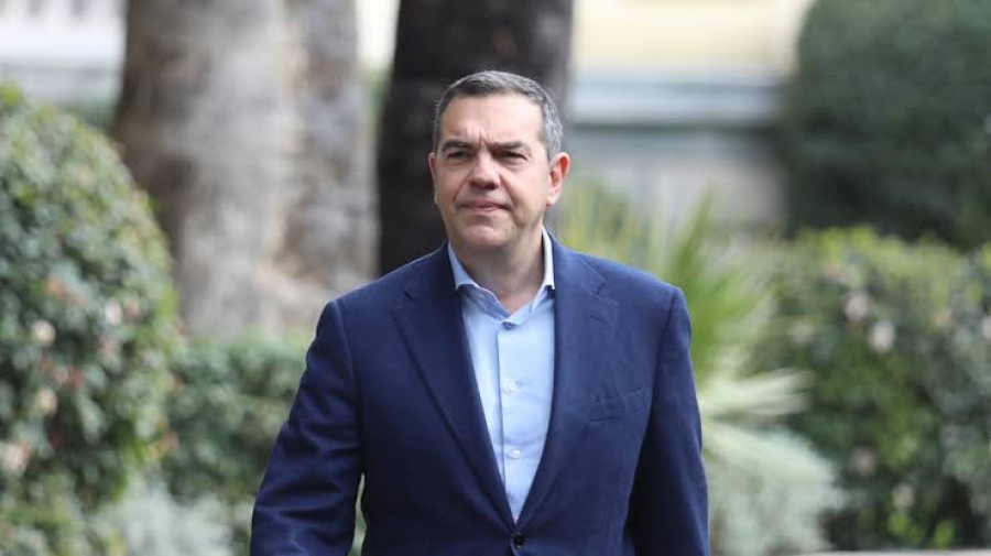 Άφαντος ο Τσίπρας... την ώρα που η χώρα καίγεται - Τον κυνηγάει η τραγωδία στο Μάτι