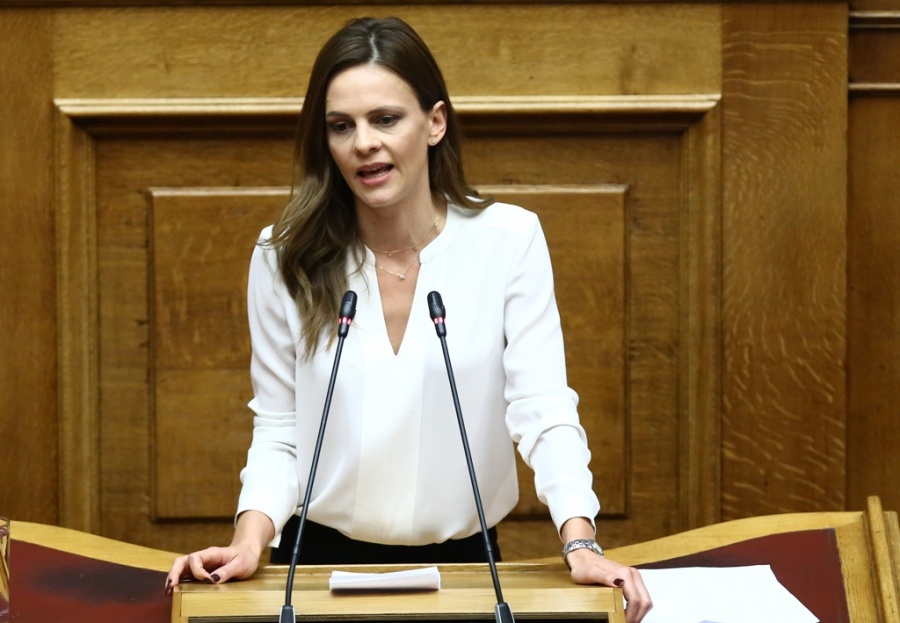 Αχτσιόγλου: 6 μέτρα ουσιαστικής στήριξης της εργασίας, όχι αφορμή παραβίασης δικαιωμάτων