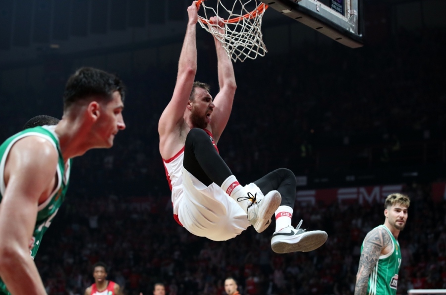 Η άγκυρα στο λιμάνι της: «Μίλου» τριετίας στον Πειραιά!