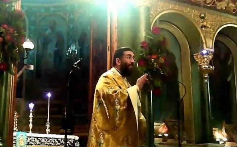 Καλαμάτα: Ιερέας διέκοψε την λειτουργία γιατί πιστοί δεν φορούσαν μάσκα – «Αντιρρησίες θα είσαστε σπίτι σας, όχι εδώ»