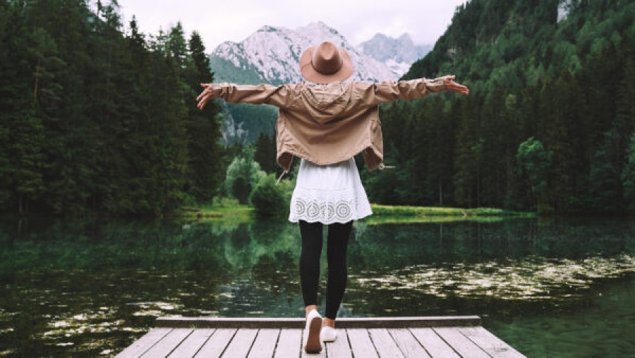 Ποιες τάσεις κυριαρχούν σε Airbnb το 2026 - Ελληνικός προορισμός στους top