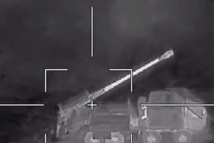 Δείτε βίντεο από τη... σκόνη: Οι Ουκρανοί έχασαν 4 αυτοκινούμενα Bogdan μέσα σε μια εβδομάδα - Ρωσικό κυνήγι με Lancet