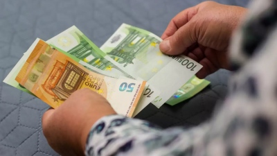 Την Παρασκευή 29/3 η ανακοίνωση του νέου κατώτατου μισθού: Αύξηση μεγαλύτερη του 6% – Μικτές αποδοχές μεταξύ 830 – 840 ευρώ