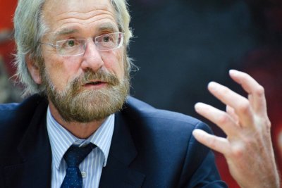 Praet (EKT): Τα μέτρα νομισματικής πολιτικής ήταν αποτελεσματικά - Γιατί αποφασίστηκε επέκταση του QE