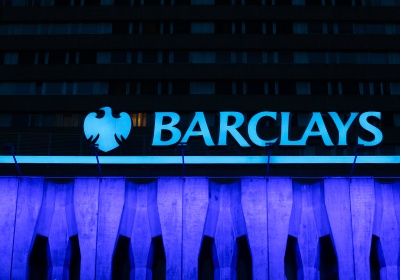 Barclays: Η επιβολή κυρώσεων από ΗΠΑ σε ρωσικές τράπεζες θα έχει δραστικές επιπτώσεις στην οικονομία της χώρας