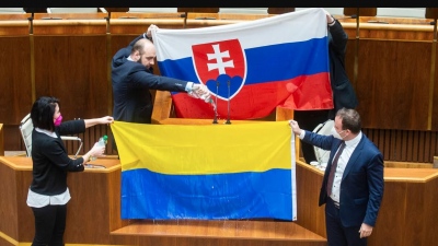 Σλοβακία: Στον «πάγο» οι αποφάσεις για τη βοήθεια προς την Ουκρανία μέχρι να αναδειχθεί η νέα κυβέρνηση