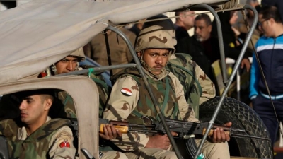 Τρομοκρατική επίθεση στη Διώρυγα του Σουέζ – Νεκροί 11 Αιγύπτιοι στρατιώτες
