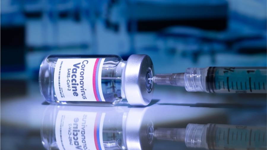 Συνεργασία Sanofi – Pfizer/BioNTech για την παραγωγή 125 εκατομμυρίων δόσεων εμβολίων