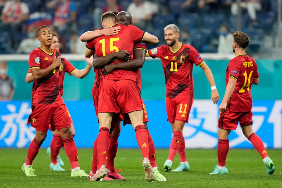 Βέλγιο - Ρωσία: 2-0 με εξαιρετικό πλασέ του Μενιέ! (video)