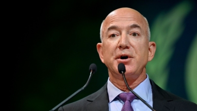 Σοκάρει ο Bezos (Amazon) ενόψει Black Friday: Μην αγοράσετε τίποτα - Κρατήστε μετρητά, έρχονται δύσκολα