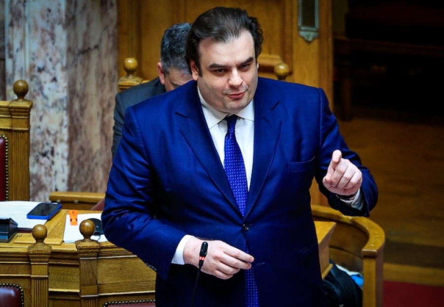 Πιερρακάκης ακούει την αγορά πριν από τη ΔΕΘ